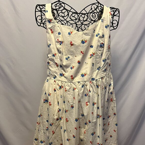Old Navy Dresses & Skirts - Old Navy White Floral Fit & Flare Cami Mini Dress — Size XL, New Without Tags